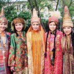 Suku Wanita Tercantik di Indonesia