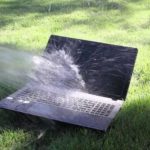 cara mengatasi laptop kena air